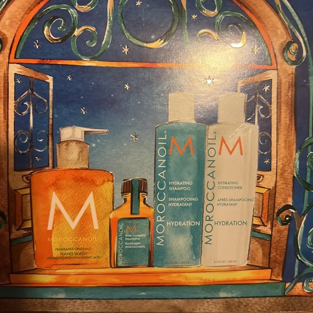 BNIP Moroccanoil Gift Set A Window to hydration Holiday giftset NEW
